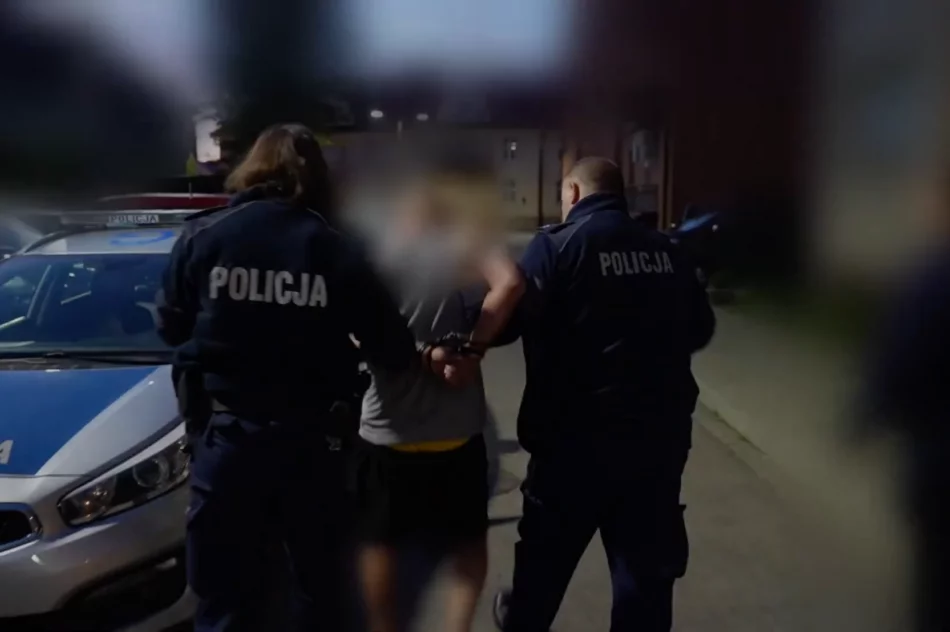 Akcja kontrterrorystów: 12 osób zatrzymanych za handel narkotykami (ZDJĘCIA I WIDEO) - zdjęcie 12