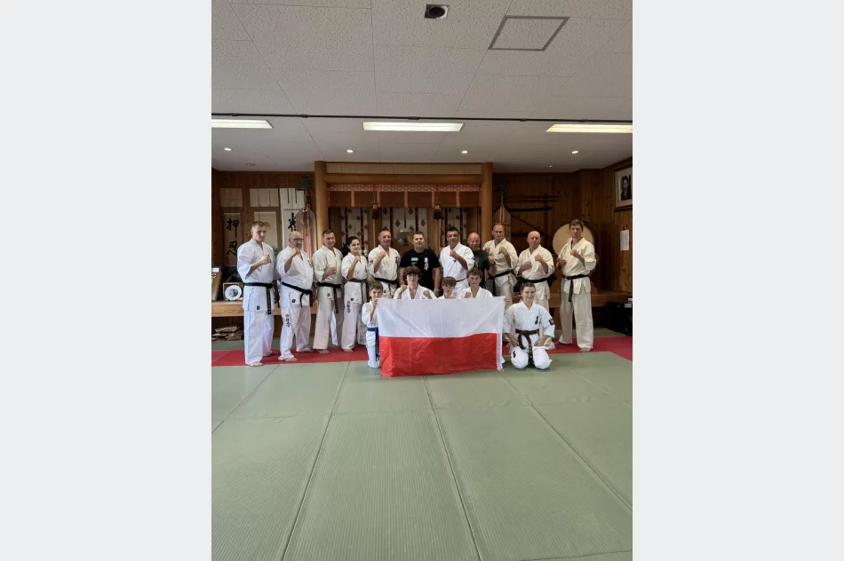 Zawodnicy Limanowskiego Klubu Kyokushin Karate na Mistrzostwach Świata IKO Nakamura w Japonii - zdjęcie 7