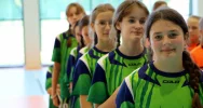 Dziewczęta z Kłodnego Mistrzyniami Gminy Limanowa w Halowej Piłce nożnej - zdjęcie 5