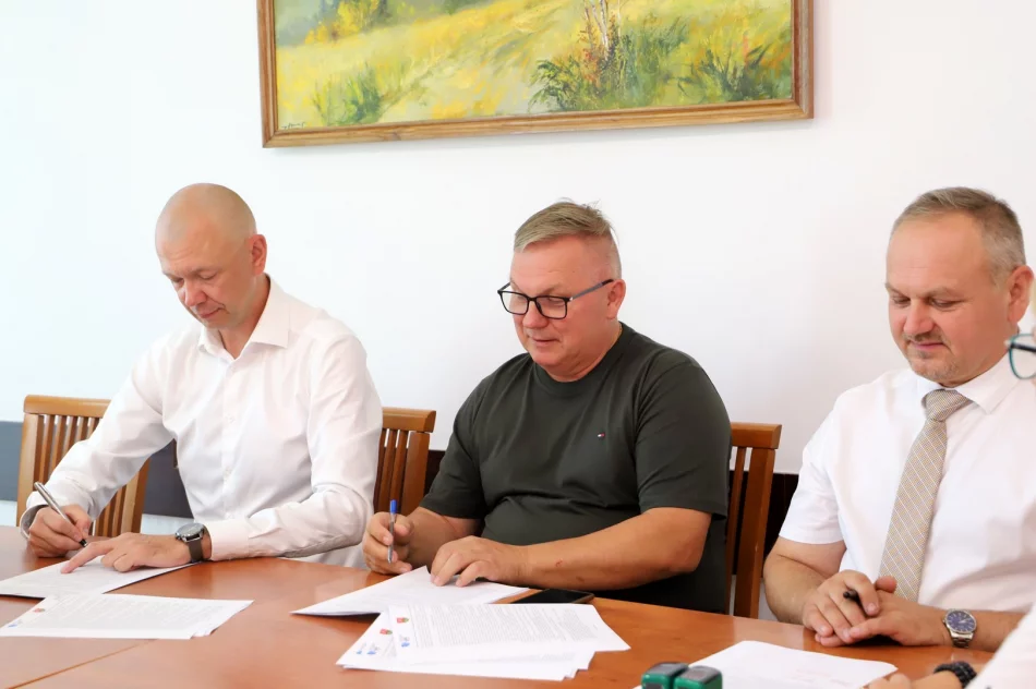 Blisko 28 milionów złotych na modernizację i rozbudowę systemu gospodarki komunalnej - zdjęcie 15