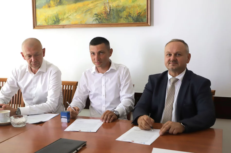 Blisko 28 milionów złotych na modernizację i rozbudowę systemu gospodarki komunalnej - zdjęcie 20