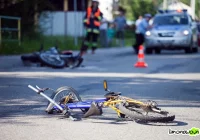 Zderzenie motocykla z rowerem - zdjęcie główne