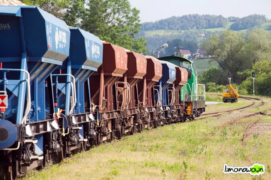 Pociągi wracają na tory przez Limanową - zdjęcie 3