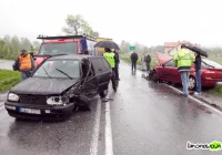 Zderzenie trzech samochodów - zdjęcie główne