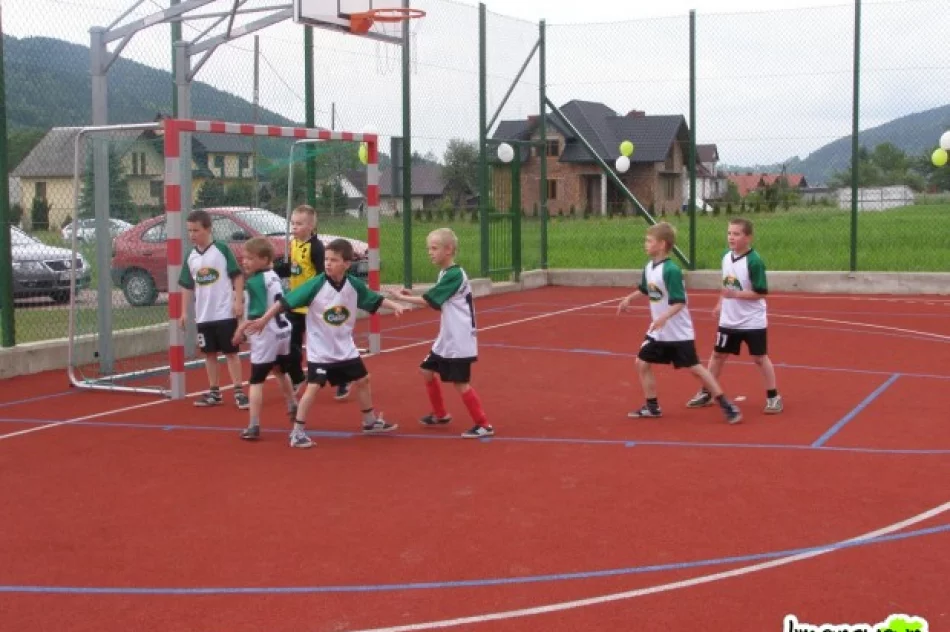 Otwarto wielofunkcyjne boisko - zdjęcie 2