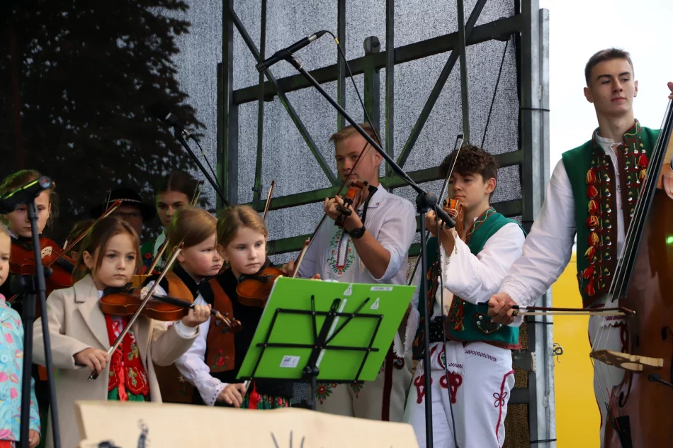 Święto Kapusty – tradycja, muzyka i wspólna zabawa (ZDJĘCIA) - zdjęcie 13