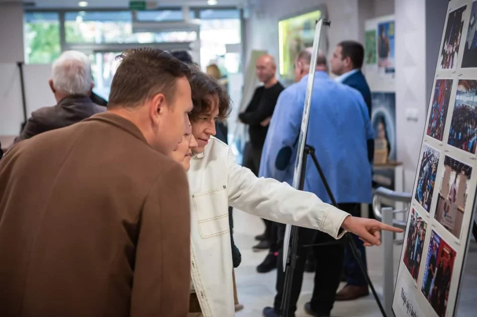W LDK otwarto wystawę fotograficzną „Mechanik. Już od 100 lat zmieniamy świat” - zdjęcie 8