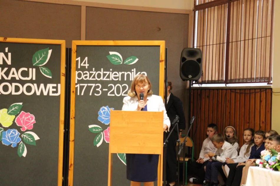 Dzień Komisji Edukacji Narodowej w Zespole Szkolno-Przedszkolnym Nr 4 w Limanowej - zdjęcie 4