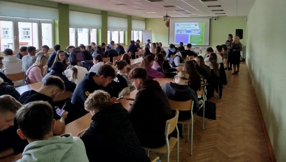 Doradcy zawodowi spotkali się z maturzystami  - zdjęcie 1