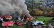 Pożar zabudowań gospodarczych (ZDJĘCIA I WIDEO) - zdjęcie 3