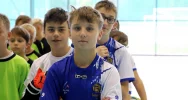 Chłopaki z Mordarki na podium w Mistrzostwach Gminy Limanowa w Halowej Piłce Nożnej Dzieci - zdjęcie 3