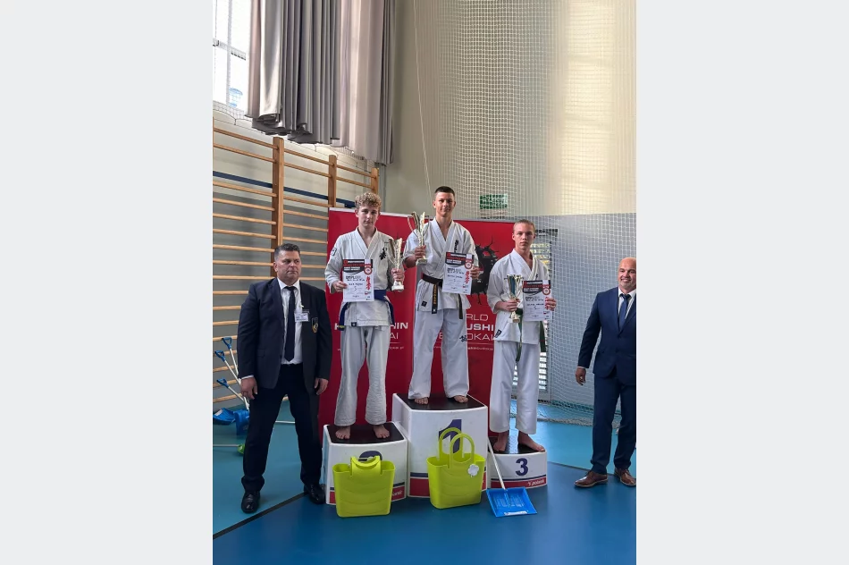 Karatecy z Grand Prix Beskidów wrócili w dobrych nastrojach - zdjęcie 10