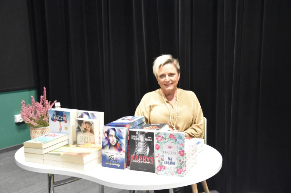 X Noc Bibliotek – biblioteczne święto w Miejskiej Bibliotece Publicznej w Limanowej - zdjęcie 10