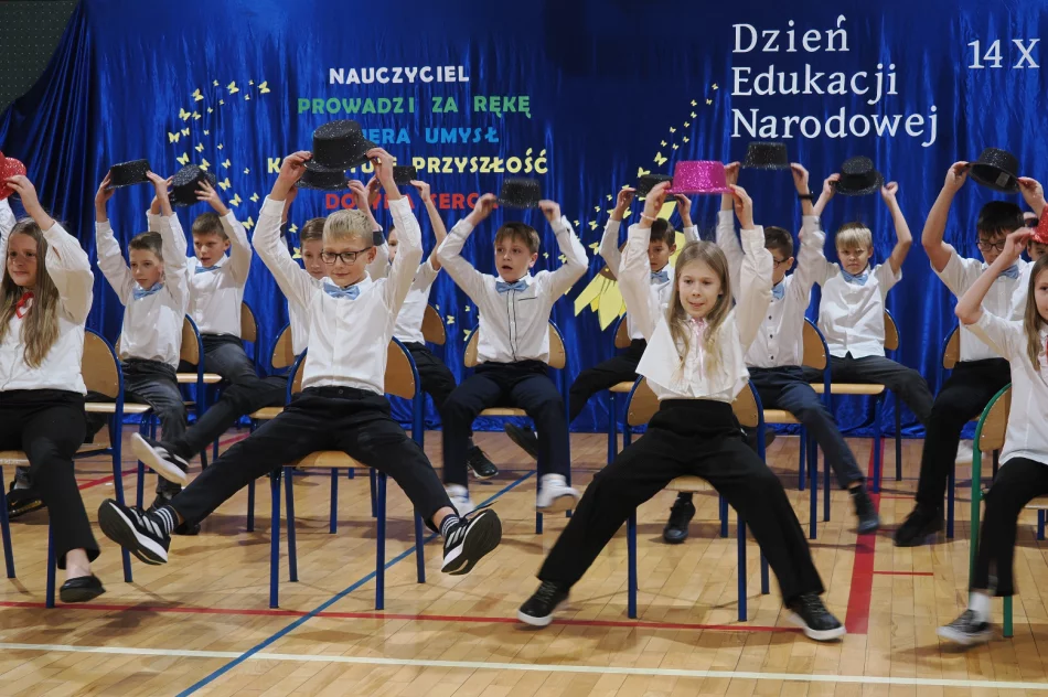 Dzień Edukacji Narodowej w Szkole Podstawowej Nr 3 w Limanowej - zdjęcie 4