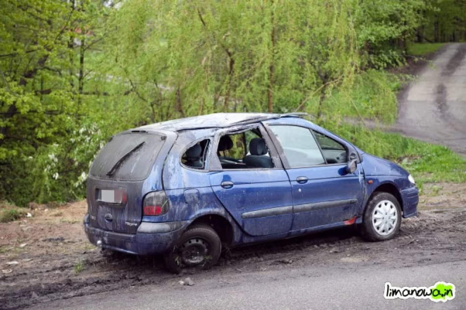 Zderzenie samochodów w Pisarzowej - zdjęcie 4