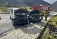 Wypadek na skrzyżowaniu – 4 osoby trafiły do szpitala - zdjęcie główne