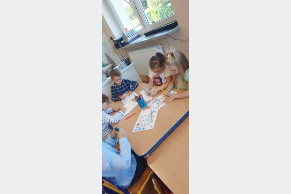 Kreatywny wrzesień najmłodszych uczniów  - zdjęcie 13