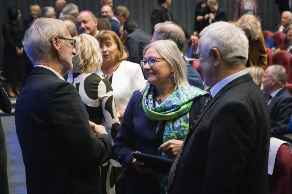 Jubileusz 100 - lecia Zespołu Szkół Technicznych i Ogólnokształcących im. Jana Pawła II w Limanowej - zdjęcie 7