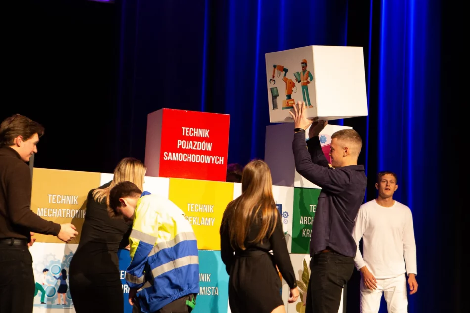 ZSTiO dziękuje sponsorom za wsparcie jubileuszu 100-lecia - zdjęcie 12