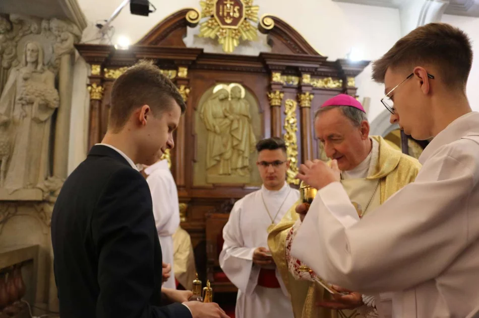 Obchody Jubileuszu Stulecia Zespołu Szkół Technicznych i Ogólnokształcących im. Jana Pawła II w Limanowej - zdjęcie 4