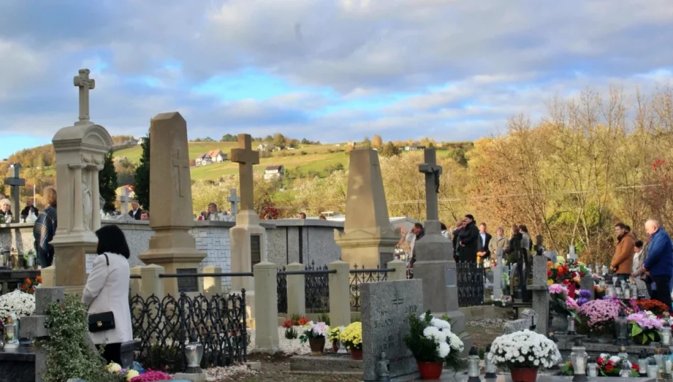 II spotkanie na łososińskim cmentarzu. Odkryj historię nagrobków i zapomnianych postaci - zdjęcie 1