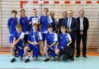 Stara Wieś 1 na podium w Mistrzostwach Gminy Limanowa w Halowej Piłce Nożnej CHŁOPCÓW - zdjęcie główne