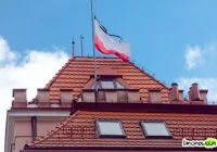 'Lecieli uczcić pamięć ofiar, a teraz już są z nimi' - zdjęcie główne