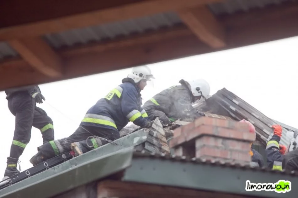 Pożar zakładu stolarskiego - zdjęcie 2