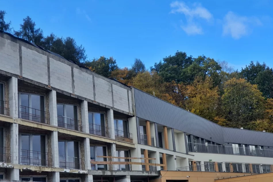 Stary hotel zmienia się w “zaplecze noclegowe LDK” - zdjęcie 2