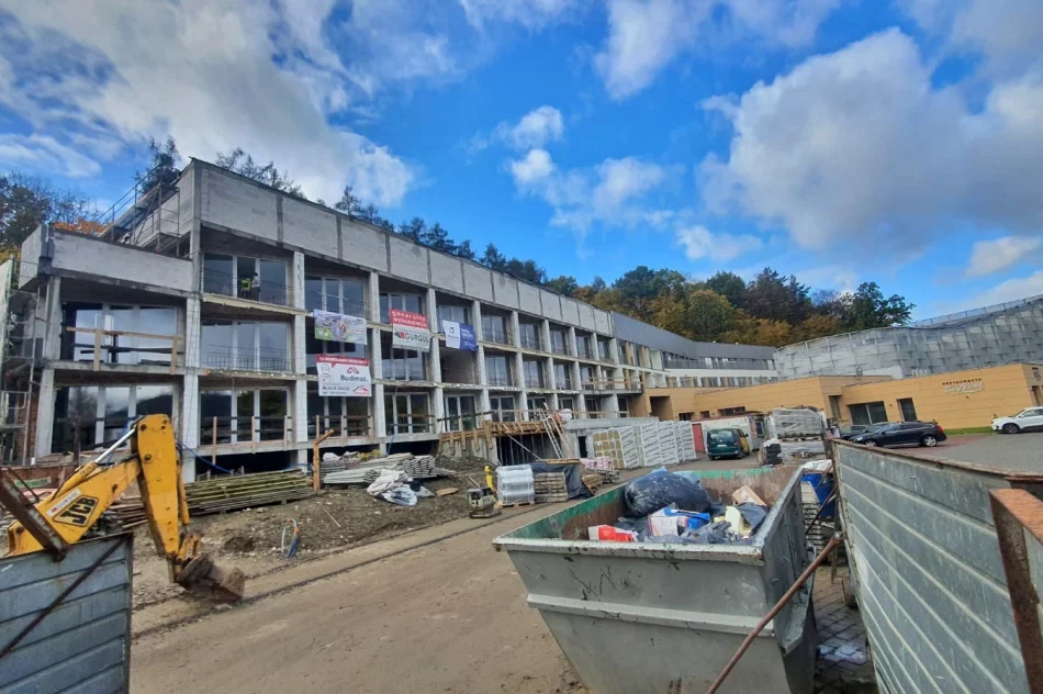 Stary hotel zmienia się w “zaplecze noclegowe LDK” - zdjęcie 7
