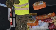 Tona karmy dla zwierząt trafiła do Kłodzka (ZDJĘCIA) - zdjęcie 4