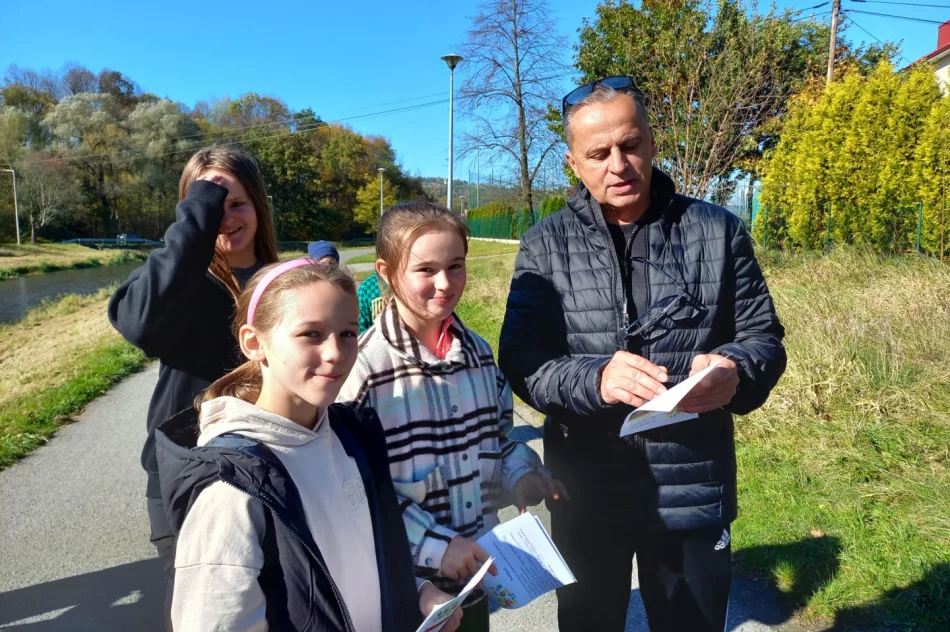 Promocja elementów odblaskowych wśród Seniorów – akcja SP nr 2 w Limanowej - zdjęcie 6