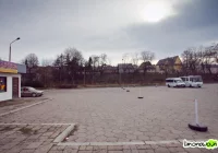 Część dworca już parkingiem - zdjęcie główne