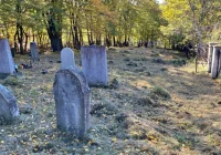 Cmentarz żydowski uporządkowany  - zdjęcie główne