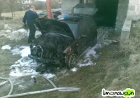 Pożar samochodu - zdjęcie główne