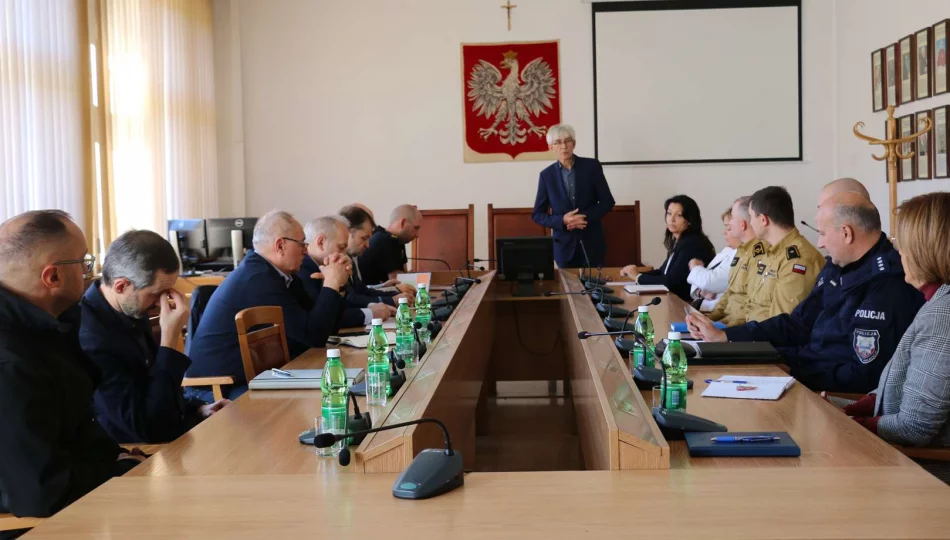 18 października | Posiedzenie MZZK i przygotowanie placówek szkolnych do przeprowadzenia ewakuacji - zdjęcie 1