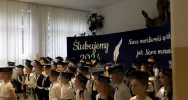 Ślubowanie pierwszoklasistów w Szkole Podstawowej nr 1 w Męcinie - zdjęcie 5