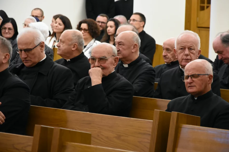 Rozpoczął się diecezjalny etap procesu beatyfikacyjnego ks. Jana Czuby - zdjęcie 8