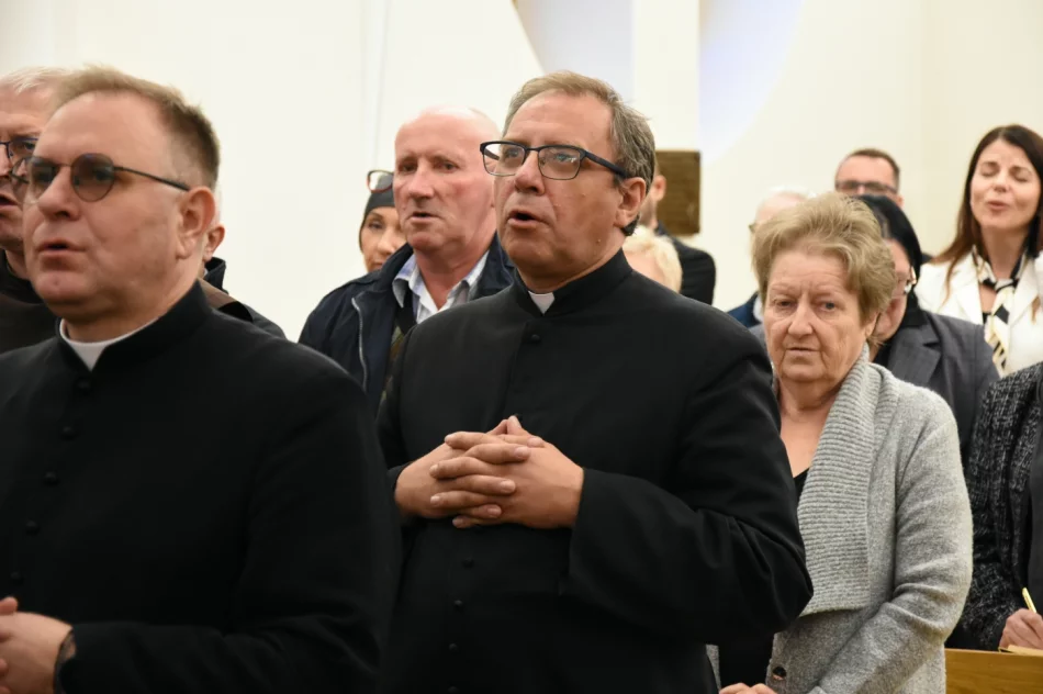 Rozpoczął się diecezjalny etap procesu beatyfikacyjnego ks. Jana Czuby - zdjęcie 17