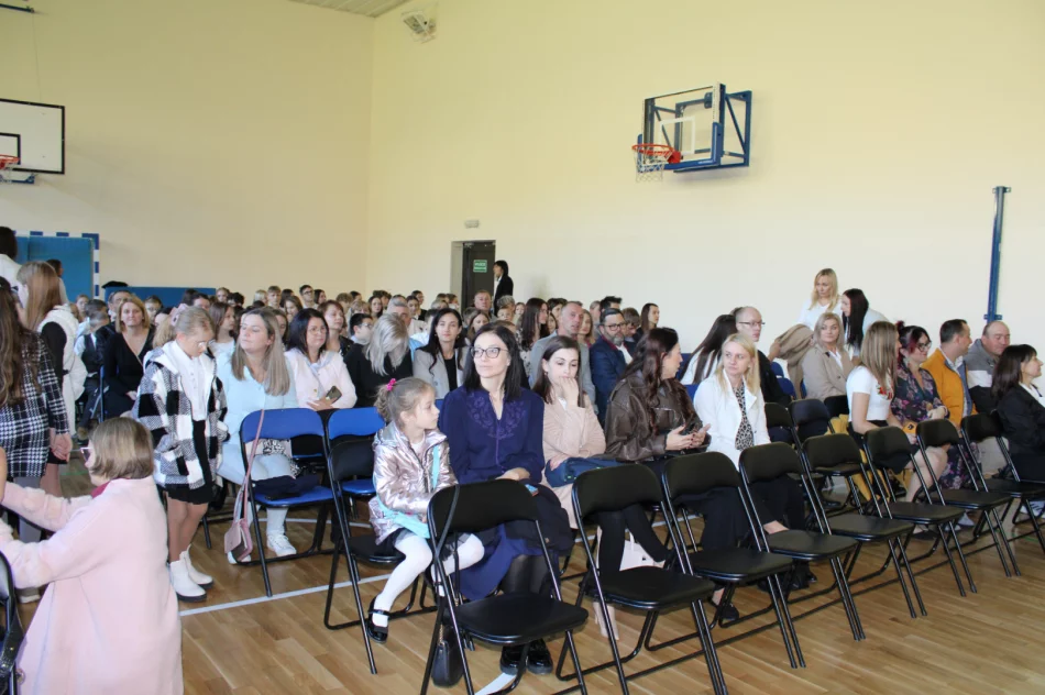 Święto Szkoły w Szkole Podstawowej Nr 1 w Starej Wsi - zdjęcie 7