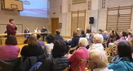 Osiedle podzielone, nerwy na spotkaniu. Co z przejazdem ul. Graniczną?  - zdjęcie 3