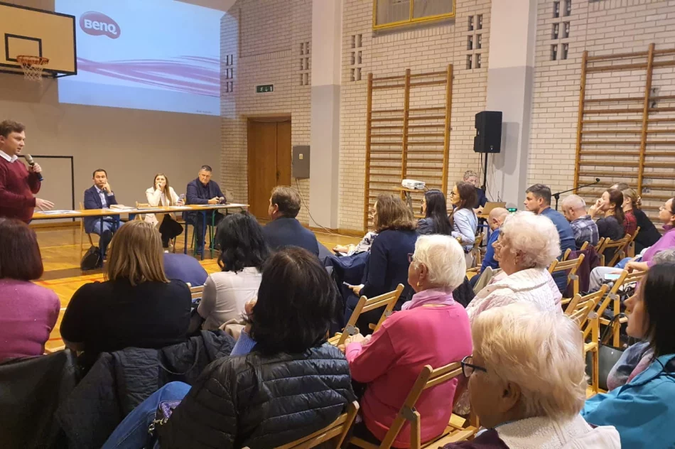 Osiedle podzielone, nerwy na spotkaniu. Co z przejazdem ul. Graniczną?  - zdjęcie 3
