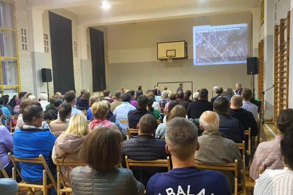 Osiedle podzielone, nerwy na spotkaniu. Co z przejazdem ul. Graniczną?  - zdjęcie 4