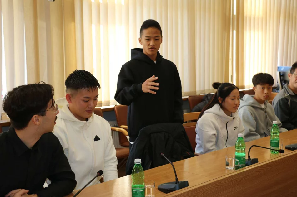  Karatecy z Japonii z wizytą w Urzędzie Miasta - zdjęcie 13