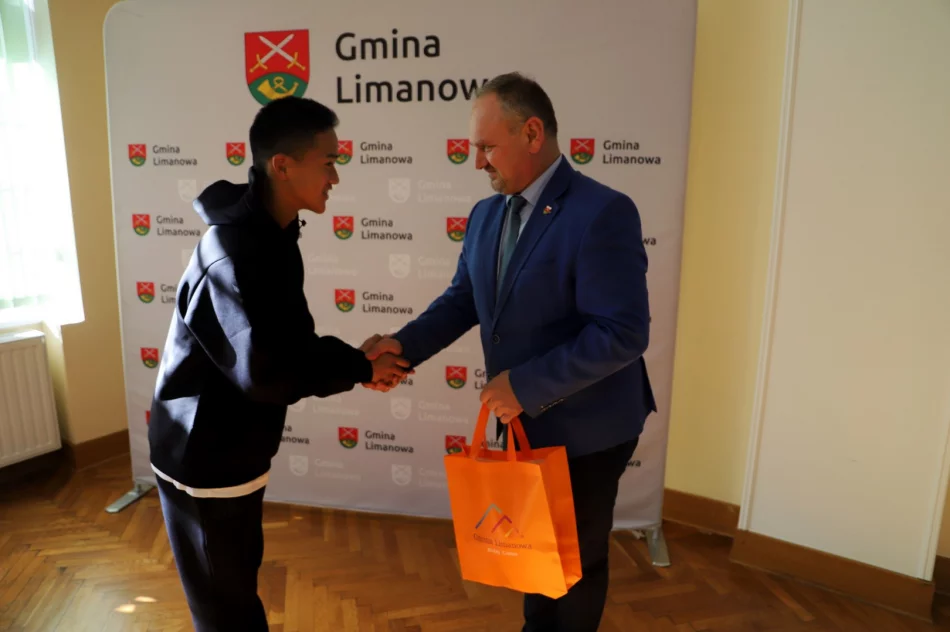 Karatecy z Japonii z wizytą u Wójta Gminy Limanowa - zdjęcie 13