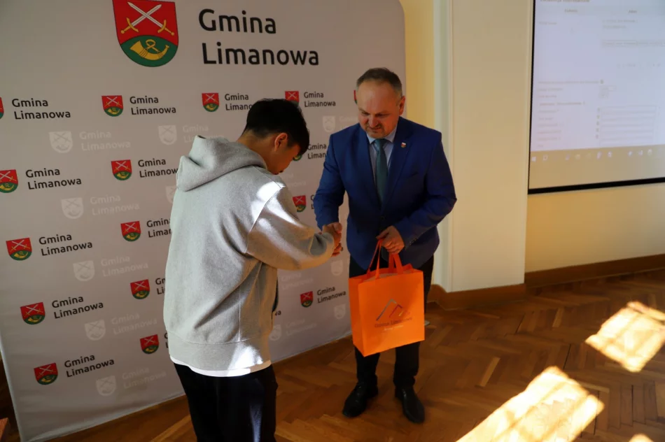 Karatecy z Japonii z wizytą u Wójta Gminy Limanowa - zdjęcie 17