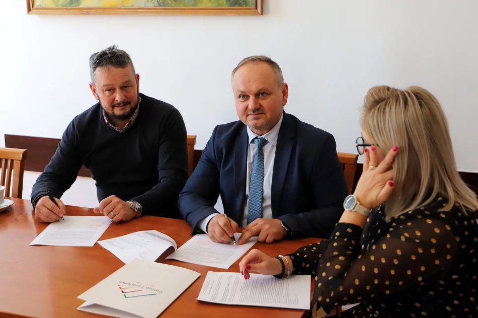Wykonanie drogi do osiedla za tartakiem w m. MordarkA - zdjęcie 4