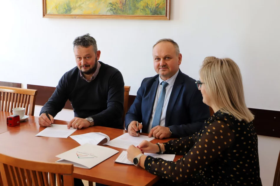 Wykonanie drogi do osiedla za tartakiem w m. MordarkA - zdjęcie 5