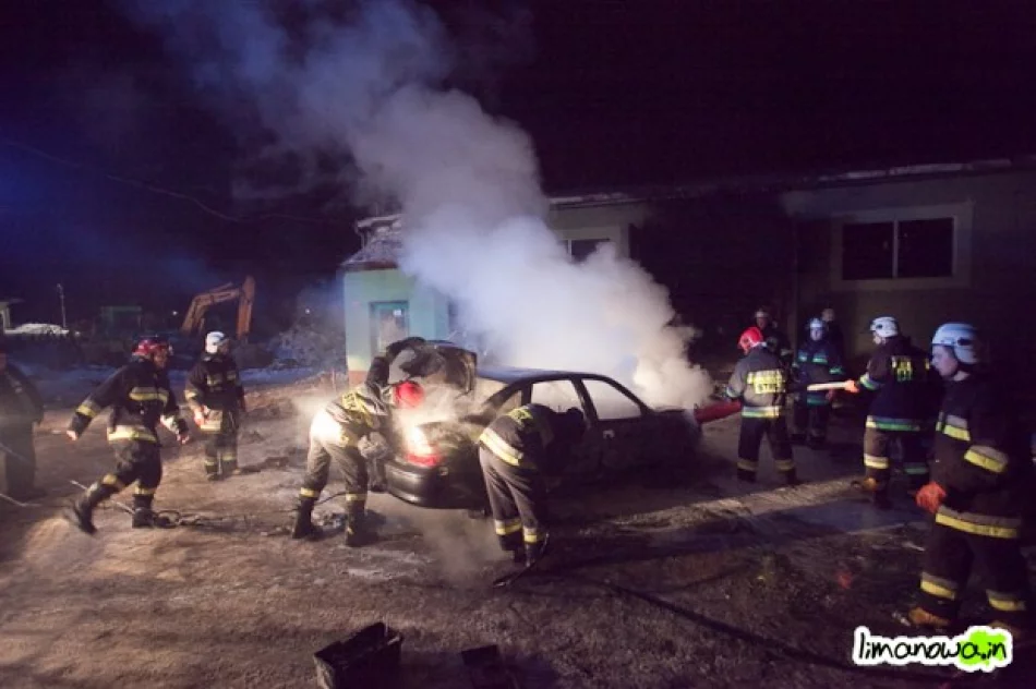 Spłonął samochód - zdjęcie 3