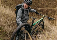 Rower enduro - idealny wybór na trudny teren - zdjęcie główne